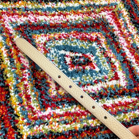 Dooney & Bourke Cream Leather Belt with Brown Accent and Gold Hardware - Picture 5 of 7